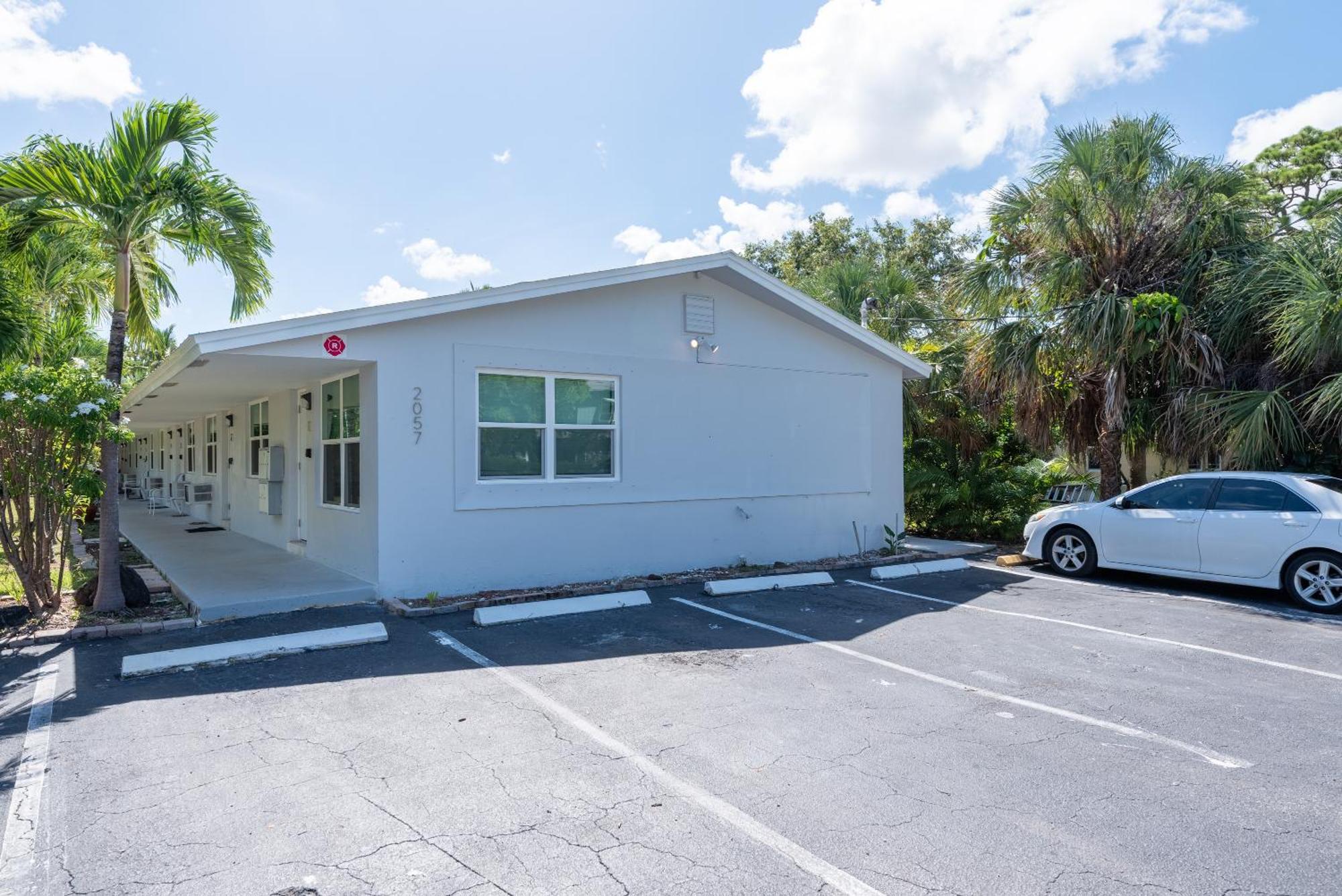 Just Off Wilton Drive Apt 8 Fort Lauderdale Exterior photo